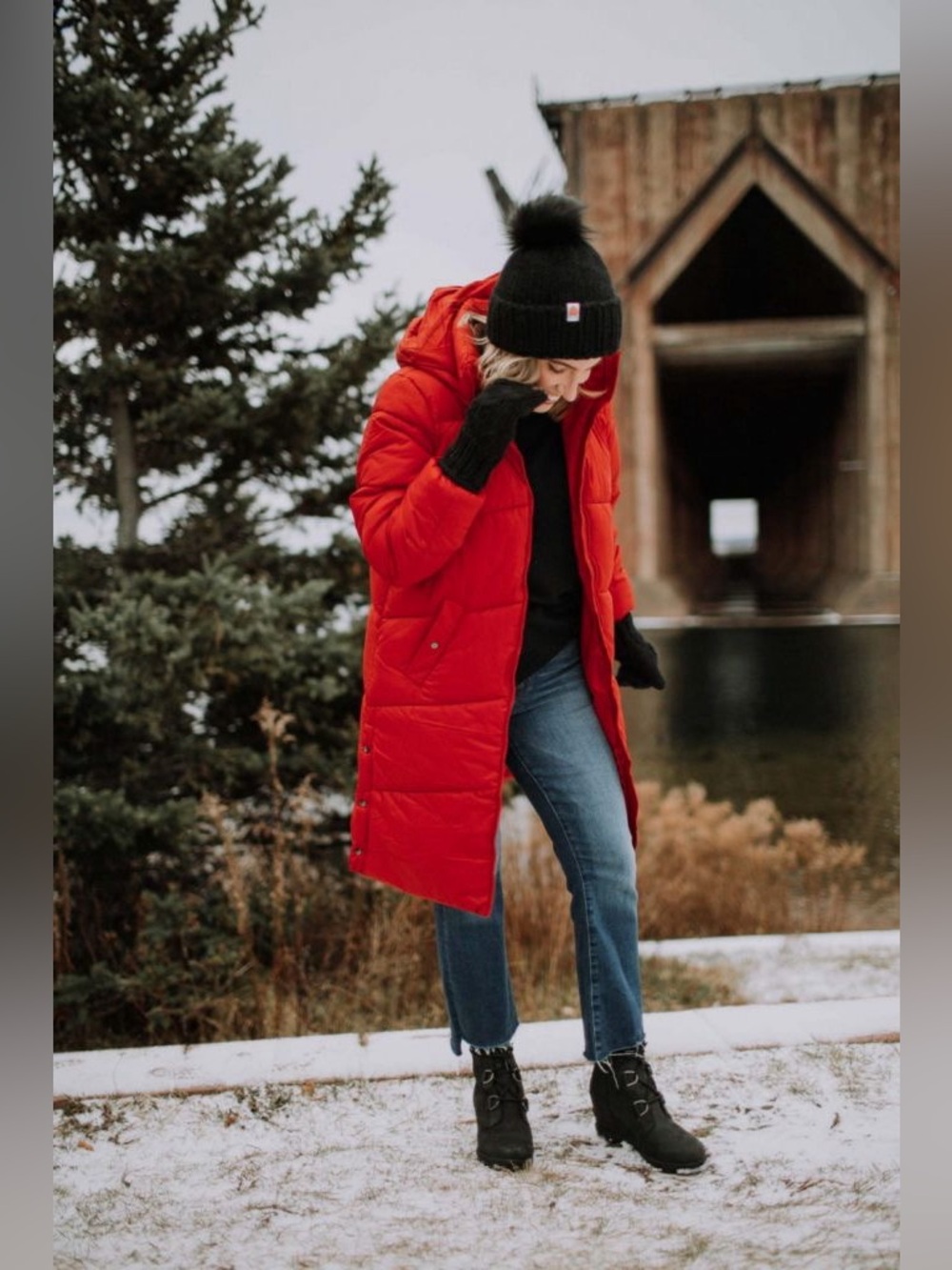 Very warm Red long puffer coat